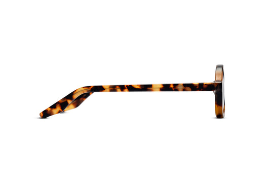 Sunglasses handmade tortoise acetate polarized lenses for men and women adjusted by optometrists in Sanur in Bali for outdoor clarity.