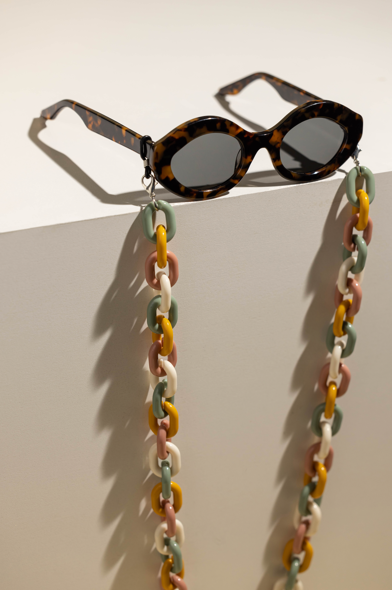 Best Glasses for Round Face