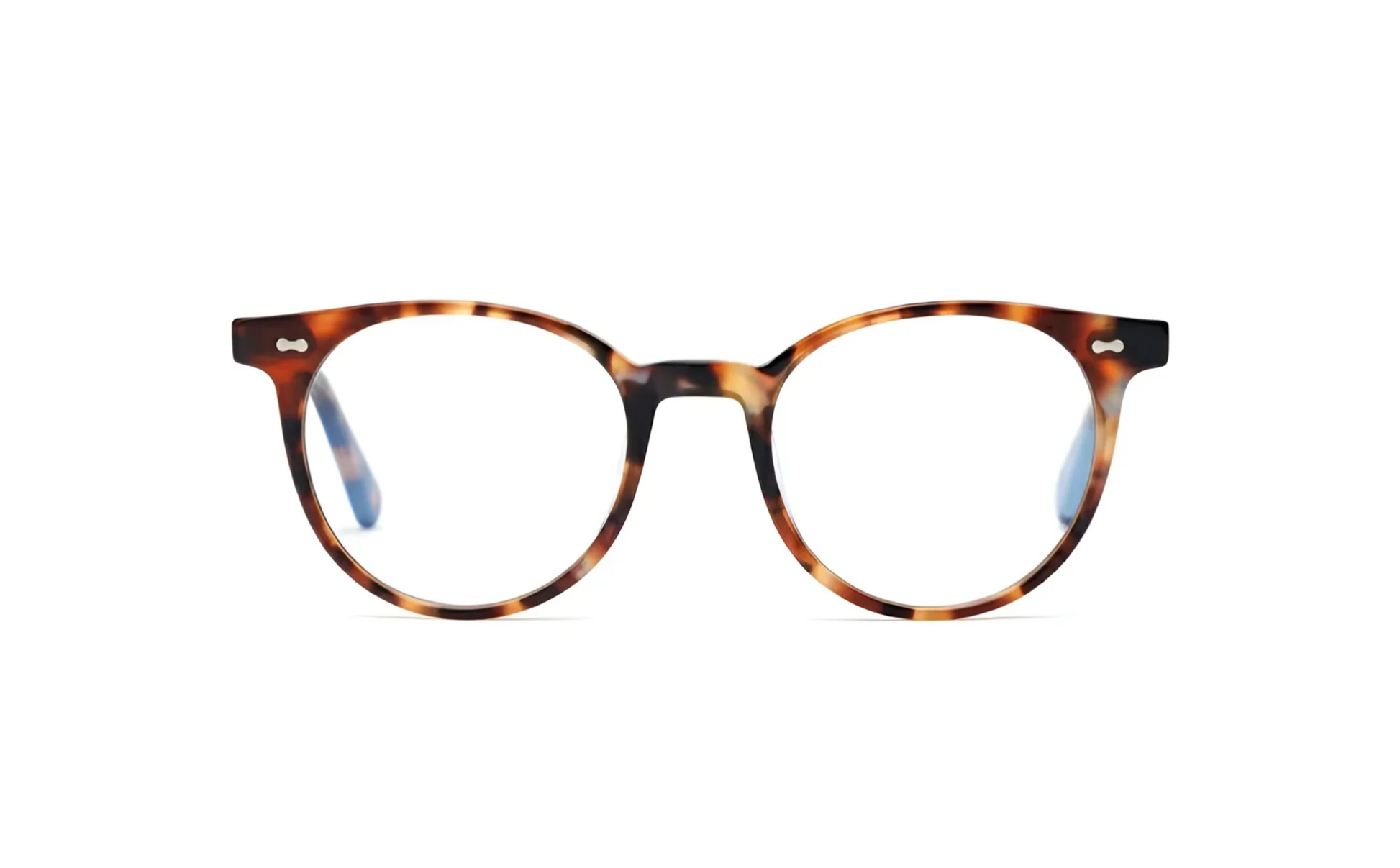 Optical round tortoise acetate glasses with blue-light protection fitted by Maison Mata optometrists in Canggu in Bali.