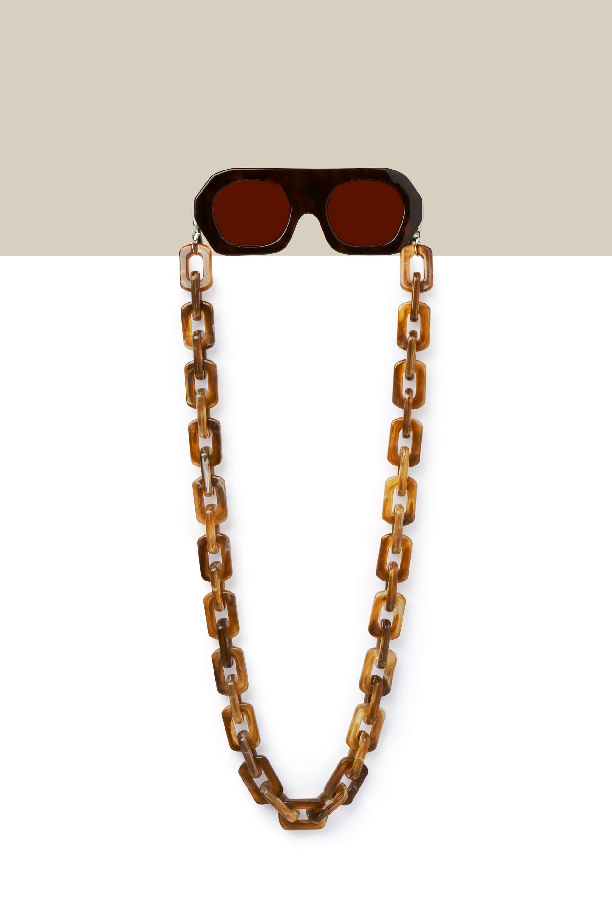 Bali handmade acrylic eyewear chain for women, ideal for sunglasses with a fashion touch.