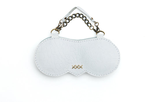 White glasses sleeve crafted by hand in Kerobokan Bali, elegant protection for Maison Mata frames.