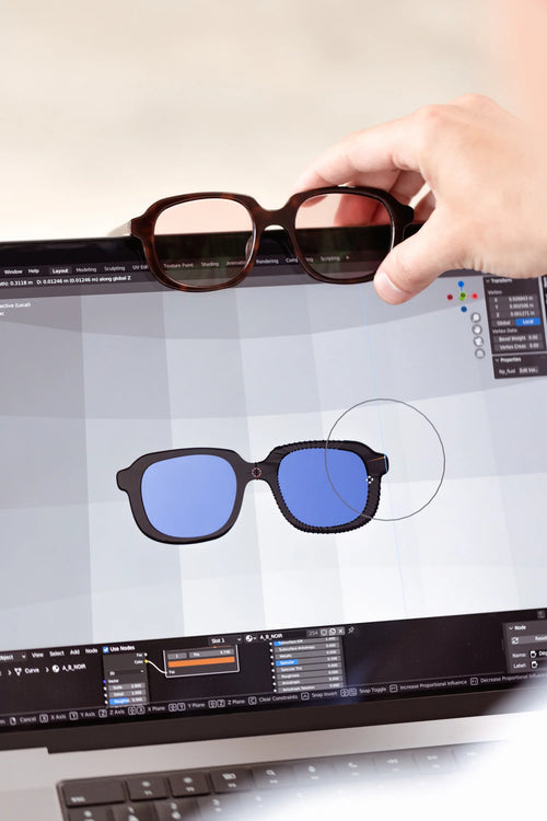 Virtual Atelier, a Maison Mata frame held above its 3D design on screen