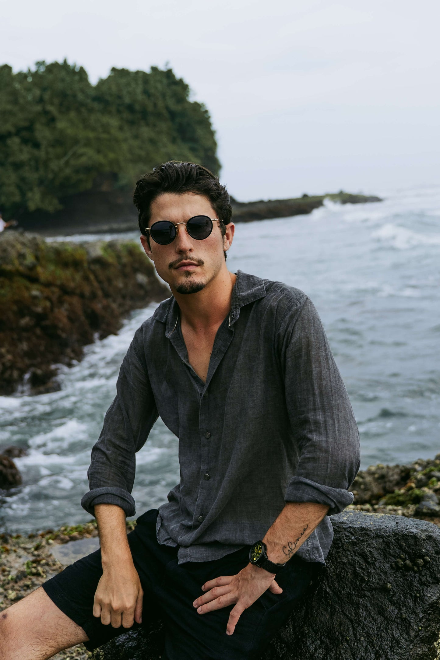 爪哇丛林玛瑙夜晚