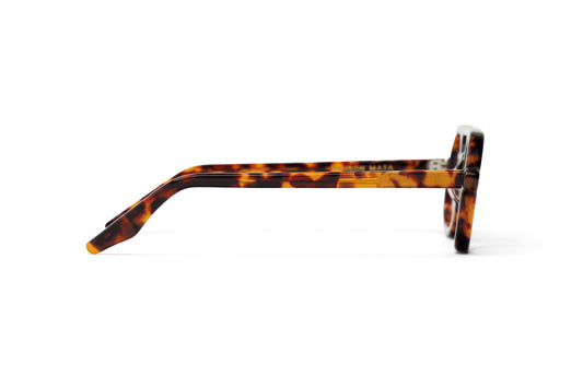 Sunglasses handmade tortoise acetate polarized sunglasses for men and women fitted by optometrists in Bali for clear sun protection.