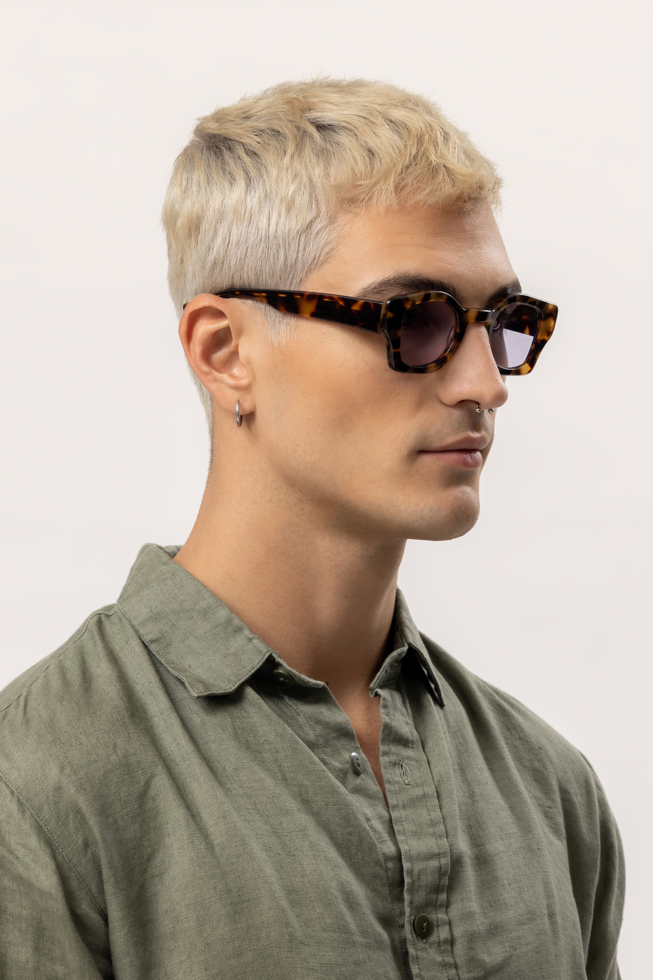 Luxury handmade polarized acetate sunglasses for men captured in Denpasar in Bali and adjusted by Maison Mata opticians.