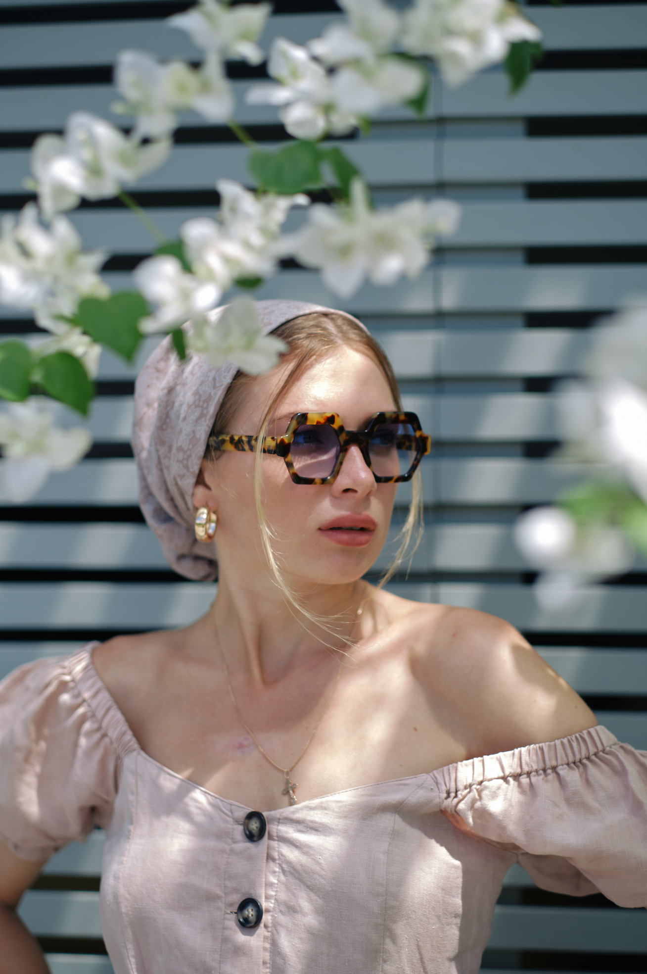 Lunettes de soleil polarized fait main pour femme à Bali. Conseil par nos opticiens.